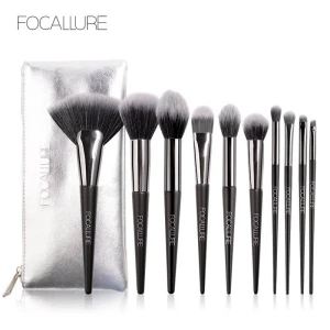 Set 10 cọ trang điểm Focallure có túi đựng màu bạc tiện lợi