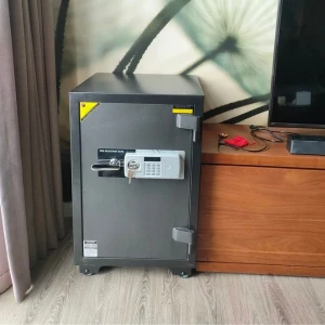 Két sắt điện tử  TOKYO TKO68E chống cháy màu đen