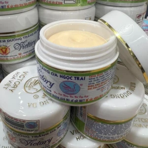 KEM DƯỠNG TRẮNG DA NGỌC TRAI HOA VIỆT VICTORY