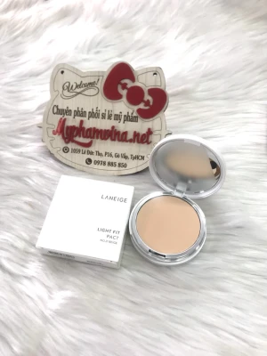 Phấn Phủ Dưỡng Ẩm Dạng Nén Laneige Light Fit Pact (9.5g) - TONE 21: BEIGE