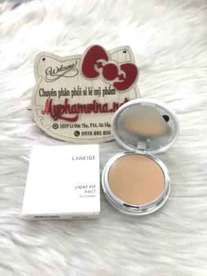 Phấn Phủ Dưỡng Ẩm Dạng Nén Laneige Light Fit Pact (9.5g) - TONE 23: SAND