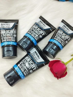 Sữa Rửa Mặt Men Biore Bright Enegry Hạt Tác Động Kép Sáng Nam Tính 100g