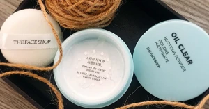 Phấn Phủ Bột Kiềm Dầu Trong Suốt OIL CLEAR BLOTTING POWDER - Giá cực rẻ!