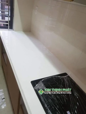 Bàn Bếp Đá Trắng Sứ