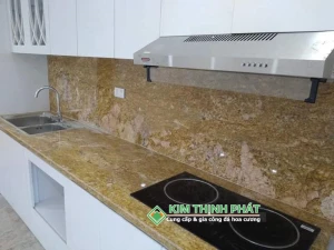 Bàn Bếp Đá Vàng Hoàng Gia