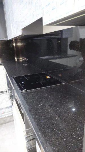 Giá Bàn Bếp Đá Kim Sa Trung, Mẫu Bếp Đá Kim Sa Ấn Độ Giá Rẻ Tại TPHCM, Hà Nội