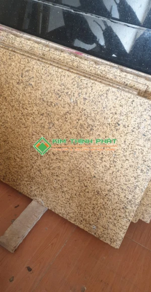Giá Đá Vàng Bình Định Đậm Nhạt Ốp Vách Tường, Mặt Tiền, Bậc Cầu Thang