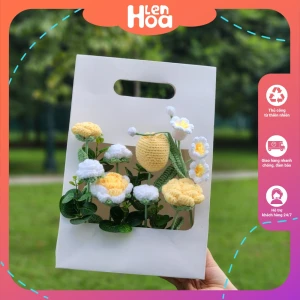 Giỏ hoa len màu vàng mix nhiều loại hoa đẹp