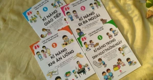 Cẩm nang sinh hoạt bằng tranh cho bé (bộ 4 quyển)