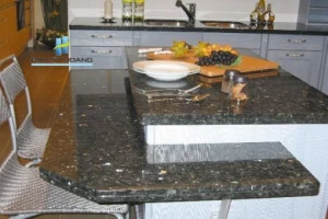 Đá bàn bếp Xà Cừ Trắng