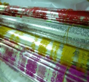 Giấy gói quà kiếng