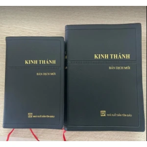2 cuốn kinh thánh trọn bộ tân ước và cựu ước khổ 14cm x 21 cm
