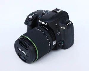 Pentax K-50 Kit 18-135mm f/3.5-5.6
