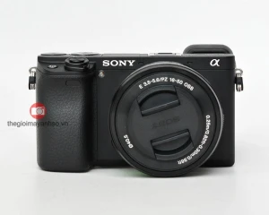 Sony Alpha A6300 Sony 16-50mm f/3.5-5.6 OSS Zoom