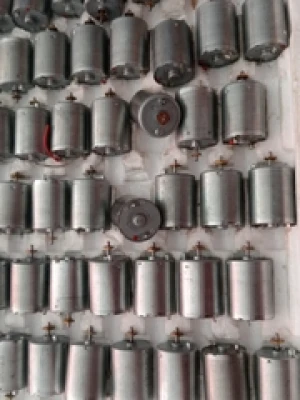 MOTOR TỦ HITACHI - ( Liên hệ : 0902223456 nhận giá ưu đãi)