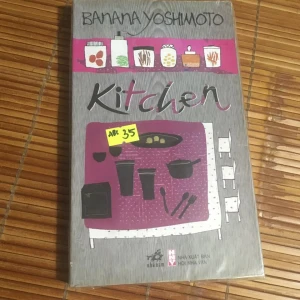 Kitchen - Banana Yoshimoto - Sách Cũ ABC
