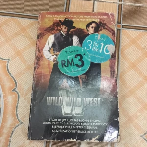 Wild Wild West - Robert Vaughan - Sách Cũ ABC