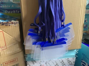 Bộ bảng tên dây đeo nhựa ngang 7 10 cm