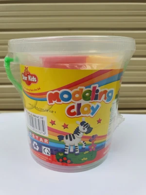 Đất nặn Star Kids 300g 6 màu 3 dụng cụ