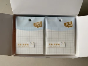 Giấy note kẻ caro khổ 76 x 75mm M&G (YS-38)