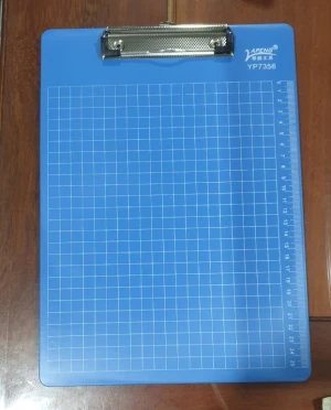 Bìa trình ký nhựa A4- đơn có thước, kẻ ô li YP 7356