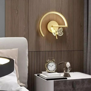 Đèn gắn tường hiện đại cho phòng ngủ màu vàng đính con bướm HP-VL4655