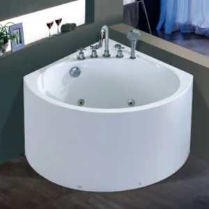 Bồn Tắm Massage Đặt Sàn Roland BT-073