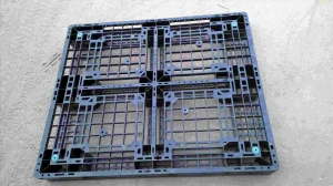 Pallet nhựa kích thước 1200x1000x120mm màu đen