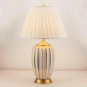 Đèn để bàn HTB-82