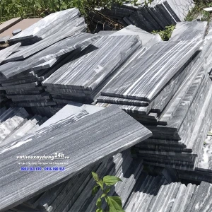 Đá sọc dưa đen 30x60 mài bóng