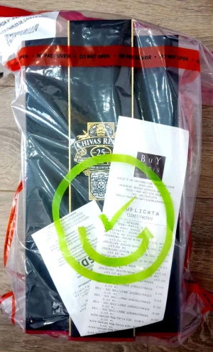 Rượu Chivas 25 Năm Xách Tay