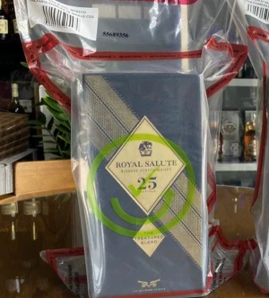 Rượu Chivas 25 Xách Tay Chai Sứ