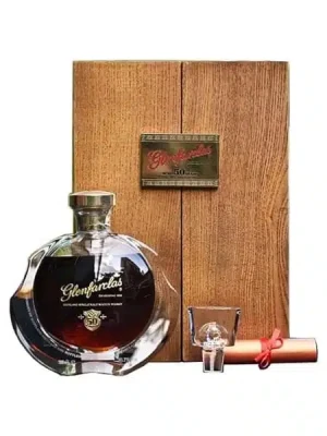Rượu Glenfarclas 50 năm Decanter