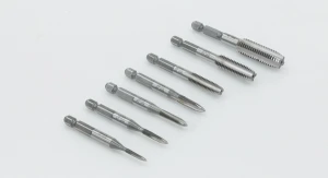 M8 x 1.25 Mũi taro máy ren trong Asada chuôi lục giác