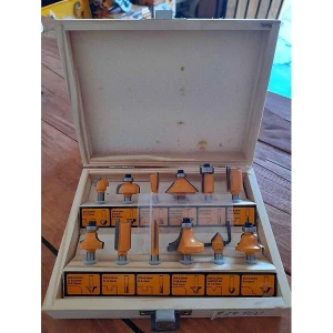 BỘ 12 MŨI PHAY GỖ INGCO AKRT1201 - HÀNG CHÍNH HÃNG