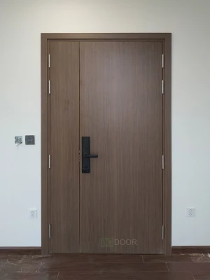 Cửa 2 cánh MDF Laminate LK 4599 A BGDOOR thi công tại Vinhomes Ocean Park