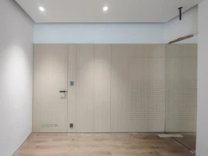 Cửa âm vách giấu khuôn Plywood Melamine 2340EV thi công tại 112 Trương Định