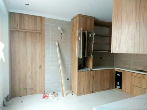 Cửa Laminate Wood Finger LK4621A Ô FIX BGDOOR thi công tại Làng Gốm Bát Tràng