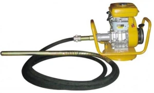 Đầm dùi chạy xăng Robin EX17