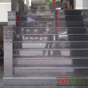 Bậc cấp ốp đá granite Kim Sa Trung