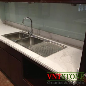 Mặt Bàn Bếp Đá Trắng Ý Nhân Tạo