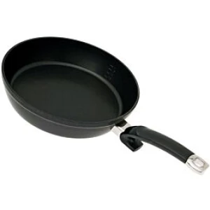 Chảo chống dính Fissler Alux 24 cm của Đức