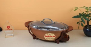 Chảo lẩu cá Shachu CS-E có vỉ hấp đa năng