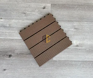 Vỉ nhựa lát sàn nhà tắm