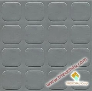 Thảm nhựa trải sàn nút vuông lớn