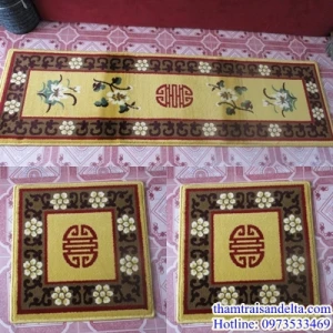 Thảm trải ghế gỗ chữ thọ màu vàng