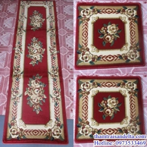 Thảm trải ghế gỗ hoa tỉa đỏ