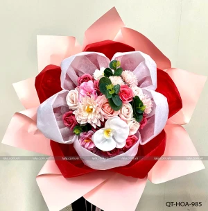 Bó hoa hồng sáp thơm mix nhiều loại hoa rực rỡ sắc màu