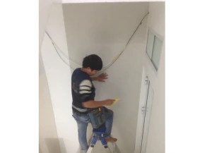 Thi công giấy dán tường Hàn Quốc nhà chú Dũng Cù Chính Lan