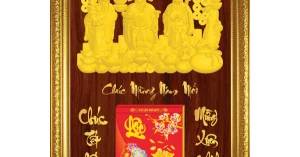 4 Mẫu Lịch Gỗ Chữ Lớn Cao Cấp 2025 Khung Đơn Vàng Dán Chữ Nổi (48x73 cm)